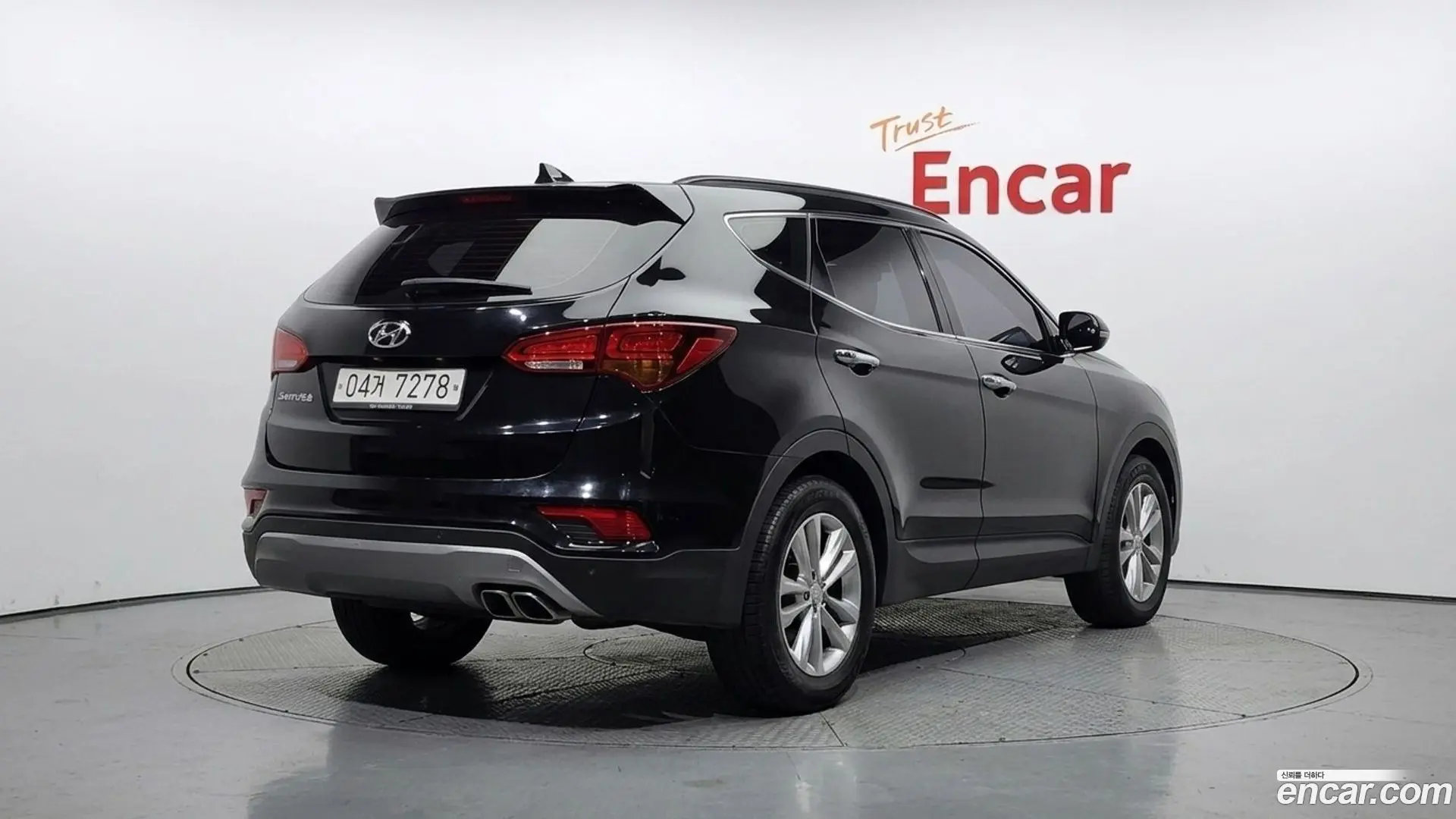 Main__Slider__Photo:Santafe Hyundai 2018.2-1