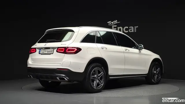 Main__Slider__Photo:GLC-Class Mercedes-Benz 2022.6-1