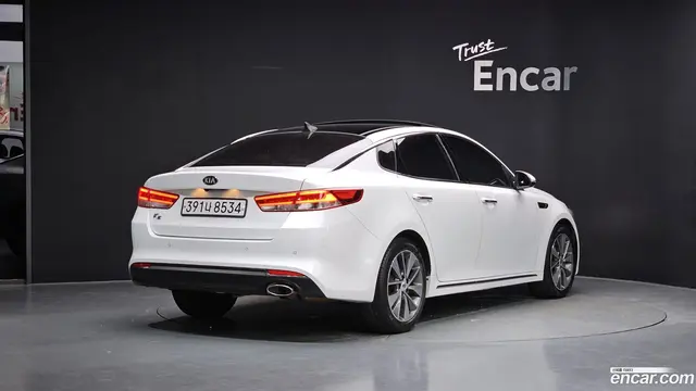 Main__Slider__Photo:K5 Kia 2016.2-1