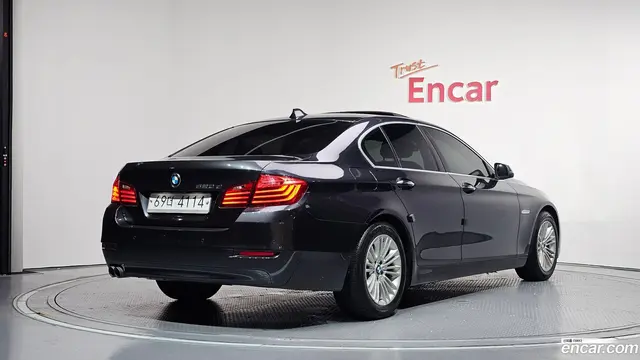 Main__Slider__Photo:5-Series BMW 2013.11-1