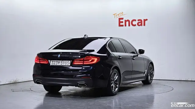 Main__Slider__Photo:5-Series BMW 2017.9-1