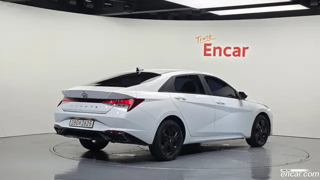 Main__Slider__Photo:AVANTE Hyundai 2023.1-1