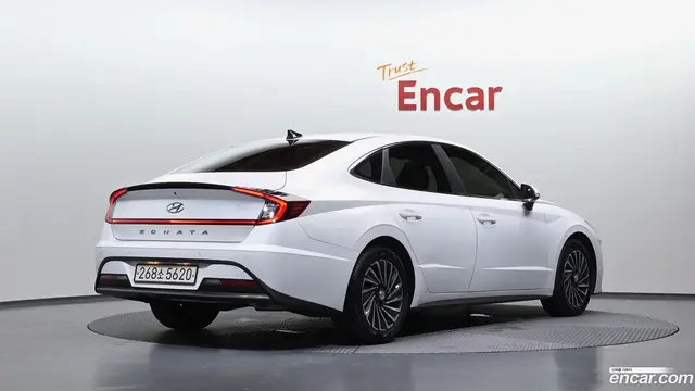 Main__Slider__Photo:Sonata Hyundai 2020.4-1