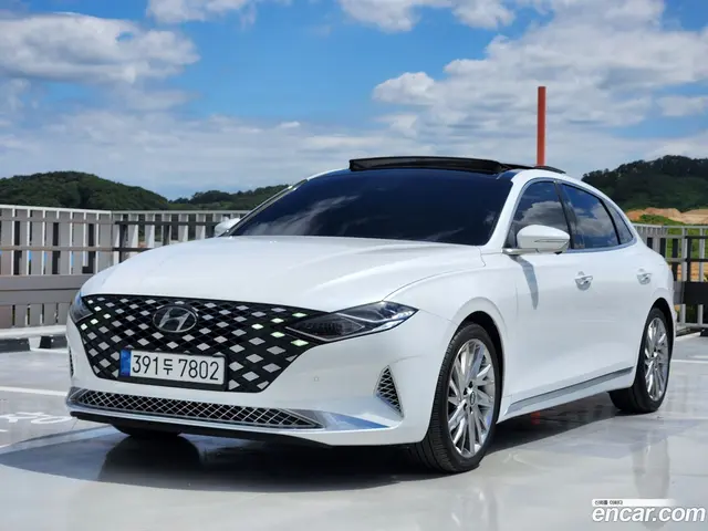Main__Slider__Photo:Grandeur Hyundai 2021.3-1