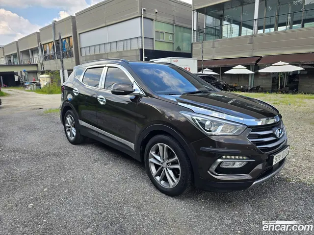 Main__Slider__Photo:Santafe Hyundai 2016.11-1
