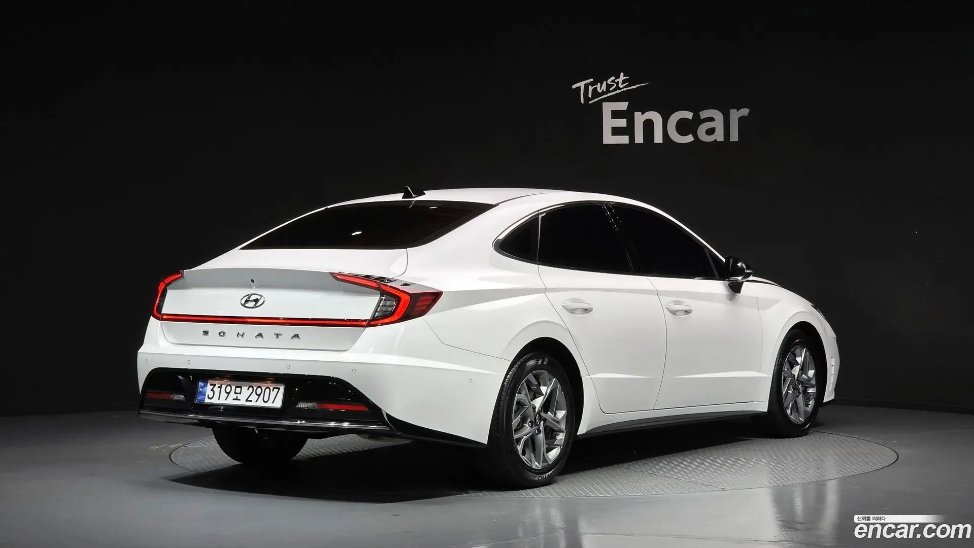 Main__Slider__Photo:Sonata Hyundai 2022.1-1