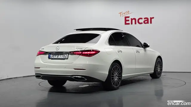Main__Slider__Photo:C-Class Mercedes-Benz 2022.3-1