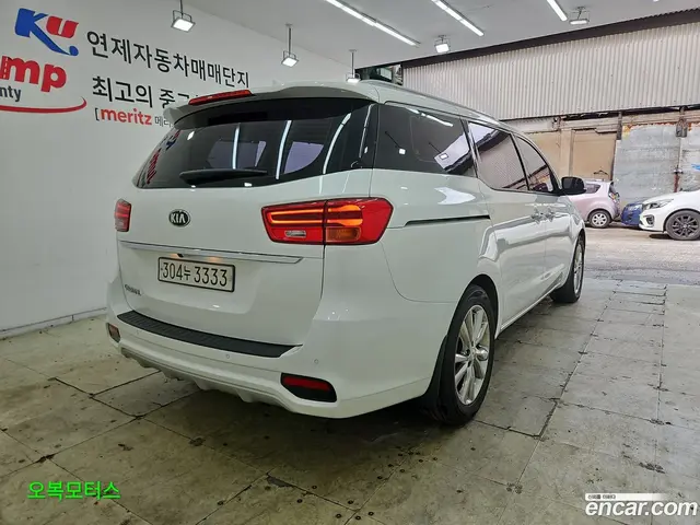 Main__Slider__Photo:Canival Kia 2019.5-1