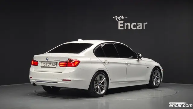 Main__Slider__Photo:3-Series BMW 2015.6-1