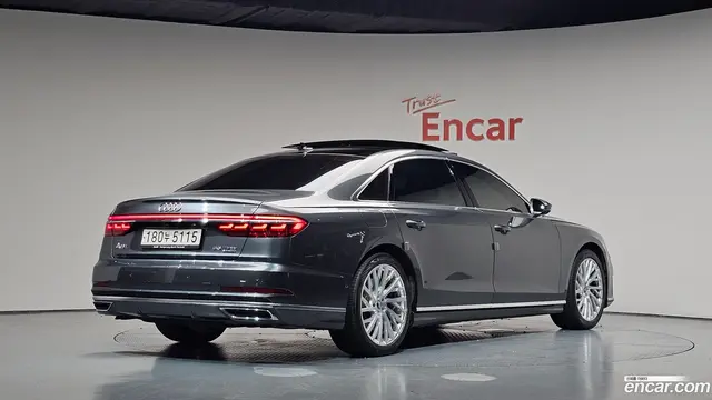 Main__Slider__Photo:A8 Audi 2019.10-1