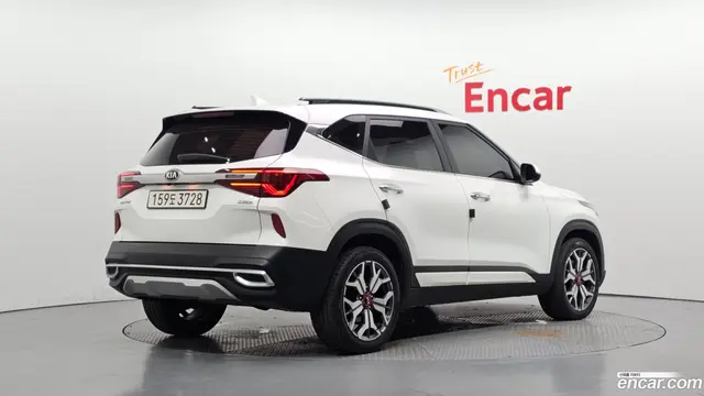 Main__Slider__Photo:Seltos Kia 2021.6-1