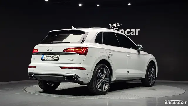 Main__Slider__Photo:Q5 Audi 2023.3-1