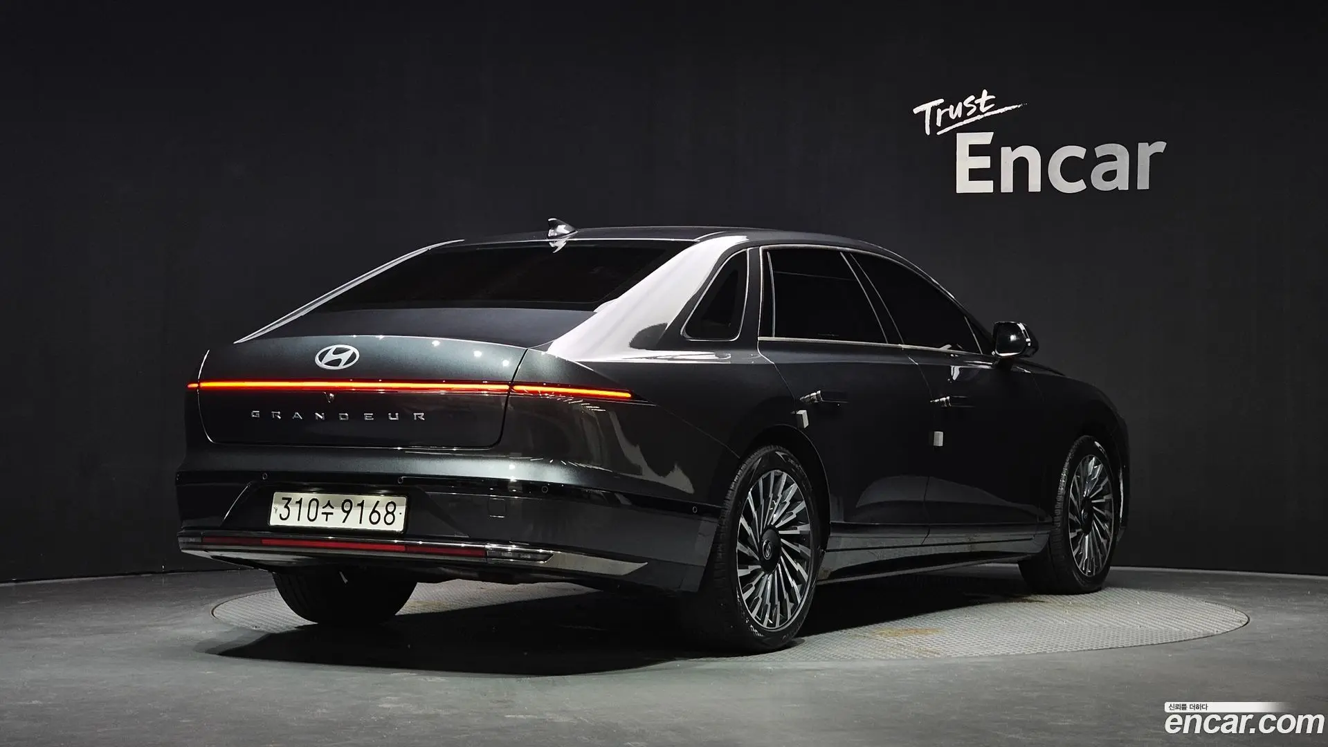 Main__Slider__Photo:Grandeur Hyundai 2023.2-1