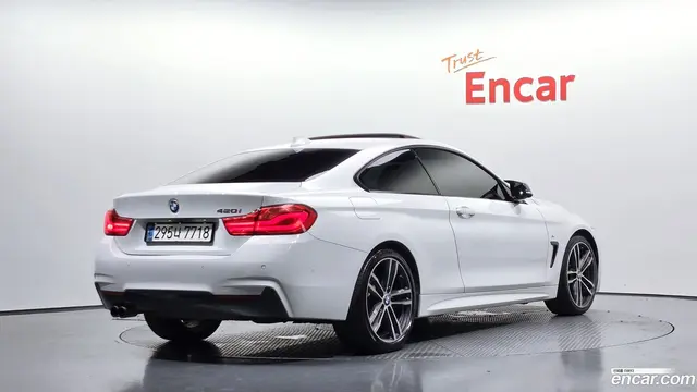 Main__Slider__Photo:4-Series BMW 2017.8-1