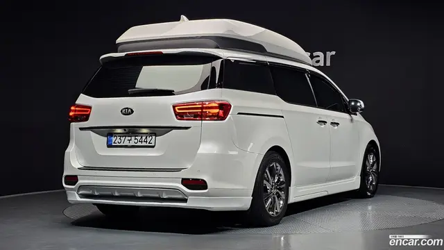 Main__Slider__Photo:Canival Kia 2019.3-1
