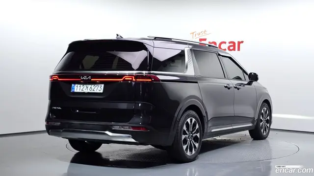 Main__Slider__Photo:Canival Kia 2023.1-1