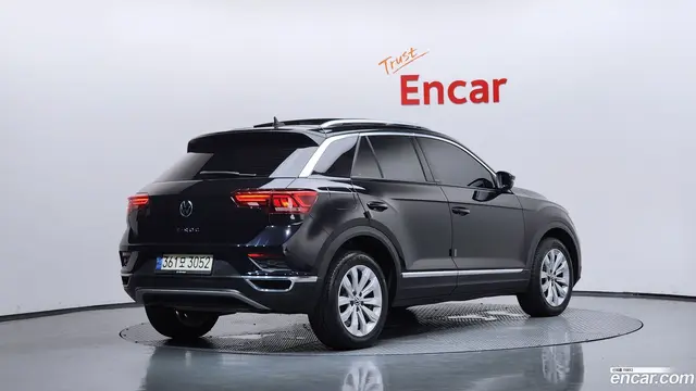 Main__Slider__Photo:T-Roc Volkswagen 2021.5-1