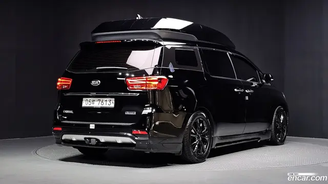 Main__Slider__Photo:Canival Kia 2019.7-1