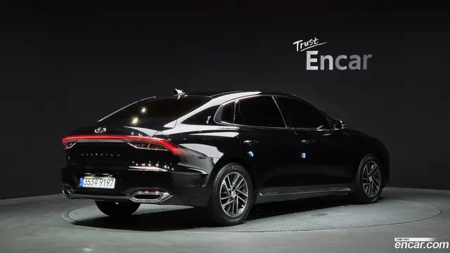 Main__Slider__Photo:Grandeur Hyundai 2020.6-1