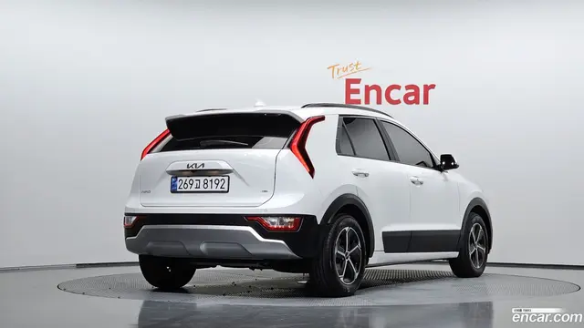 Main__Slider__Photo:Niro Kia 2025.3-1