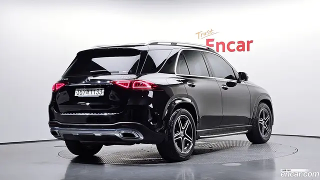 Main__Slider__Photo:GLE-Class Mercedes-Benz 2019.10-1