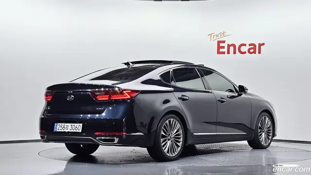 Main__Slider__Photo:K7 Kia 2019.1-1