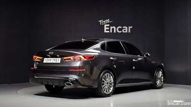 Main__Slider__Photo:K5 Kia 2018.10-1