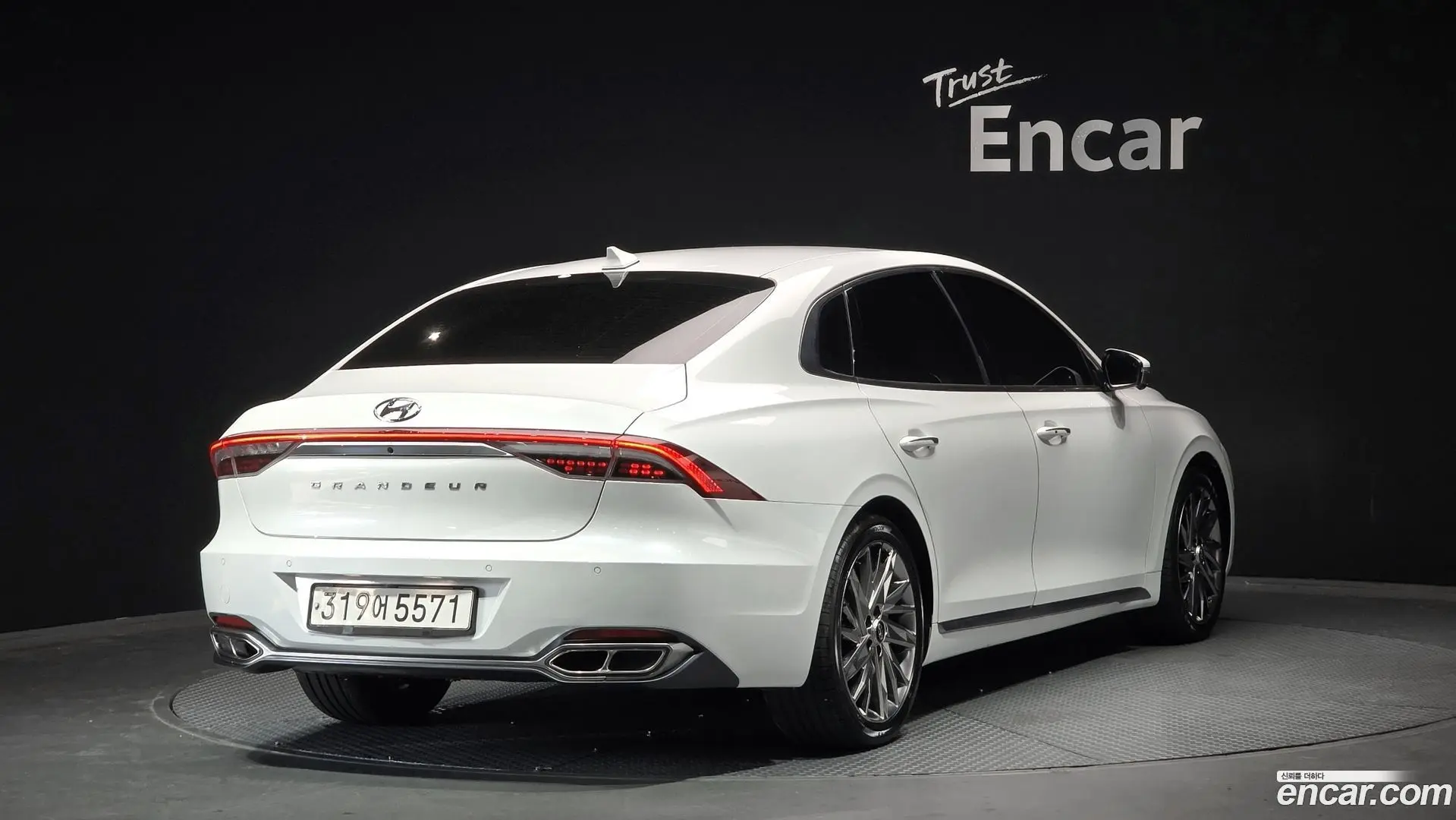 Main__Slider__Photo:Grandeur Hyundai 2020.3-1