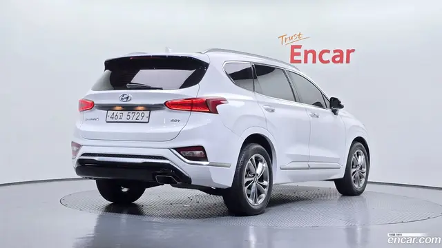Main__Slider__Photo:Santafe Hyundai 2019.1-1