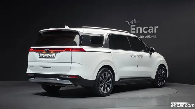 Main__Slider__Photo:Canival Kia 2022.3-1