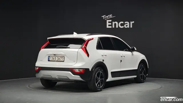 Main__Slider__Photo:Niro Kia 2022.3-1