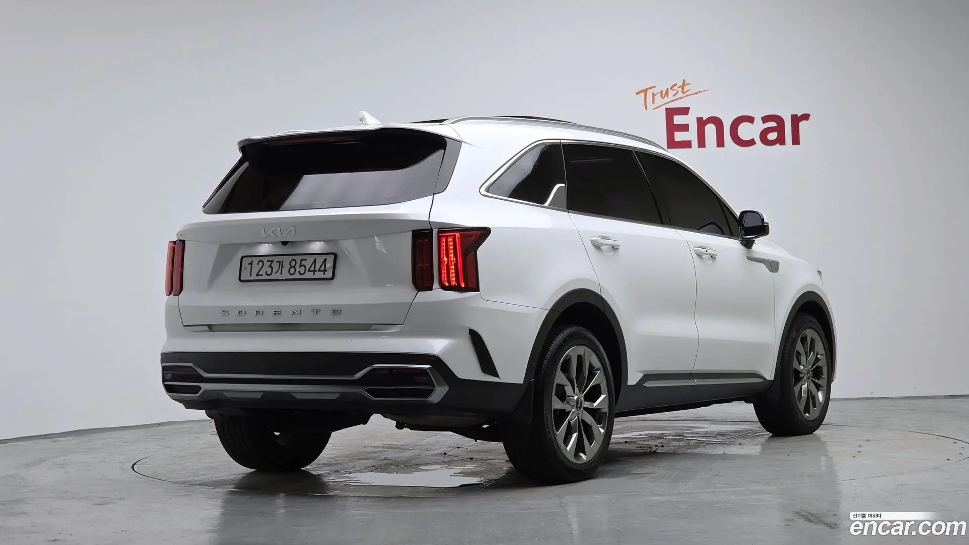 Main__Slider__Photo:Sorento Kia 2021.7-1