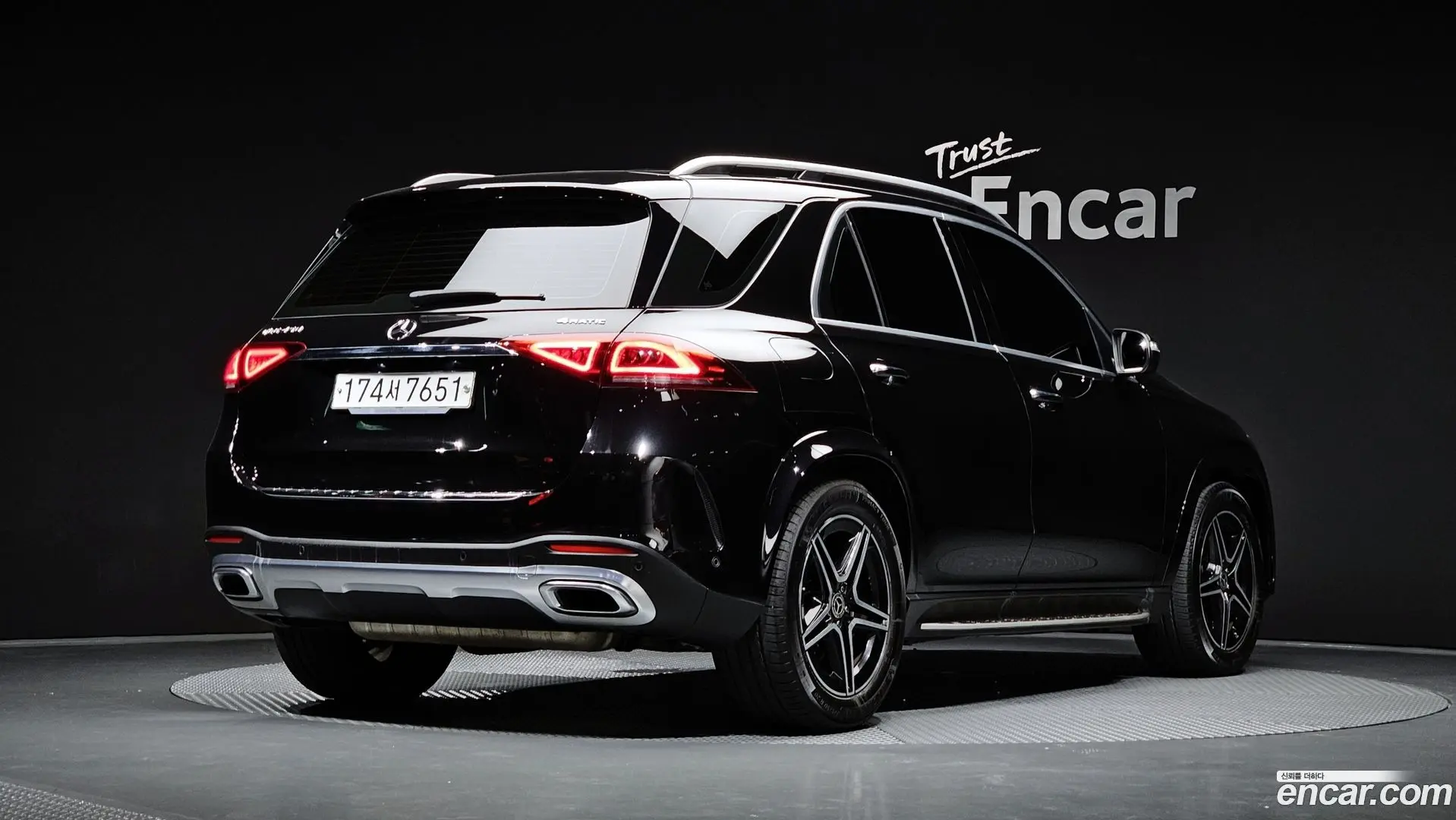 Main__Slider__Photo:GLE-Class Mercedes-Benz 2019.10-1