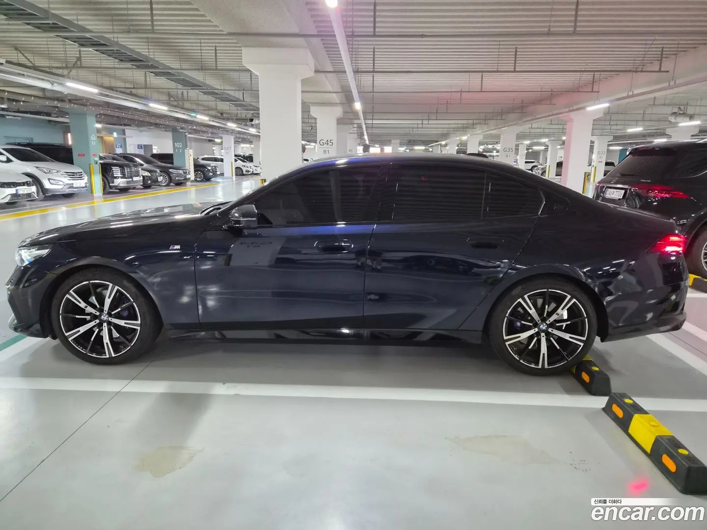 Main__Slider__Photo:5-Series BMW 2025.1-1