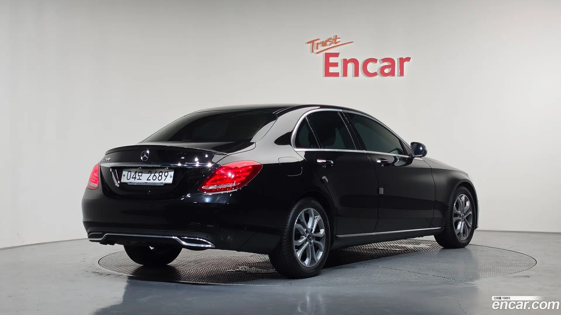 Main__Slider__Photo:C-Class Mercedes-Benz 2017.5-1