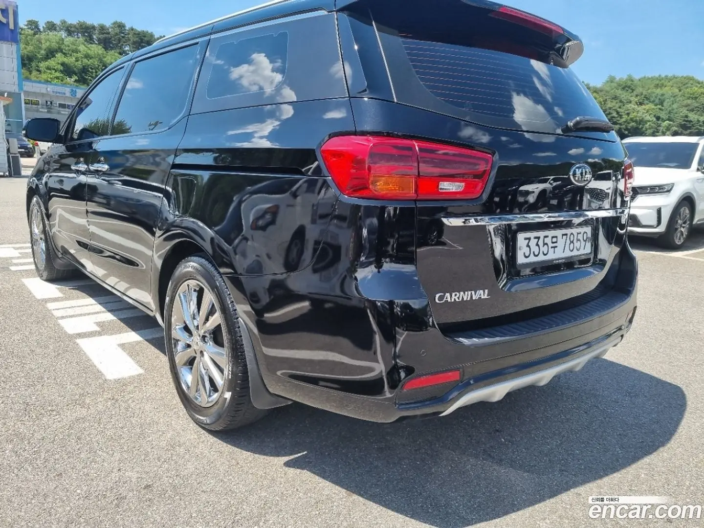 Main__Slider__Photo:Canival Kia 2019.8-1