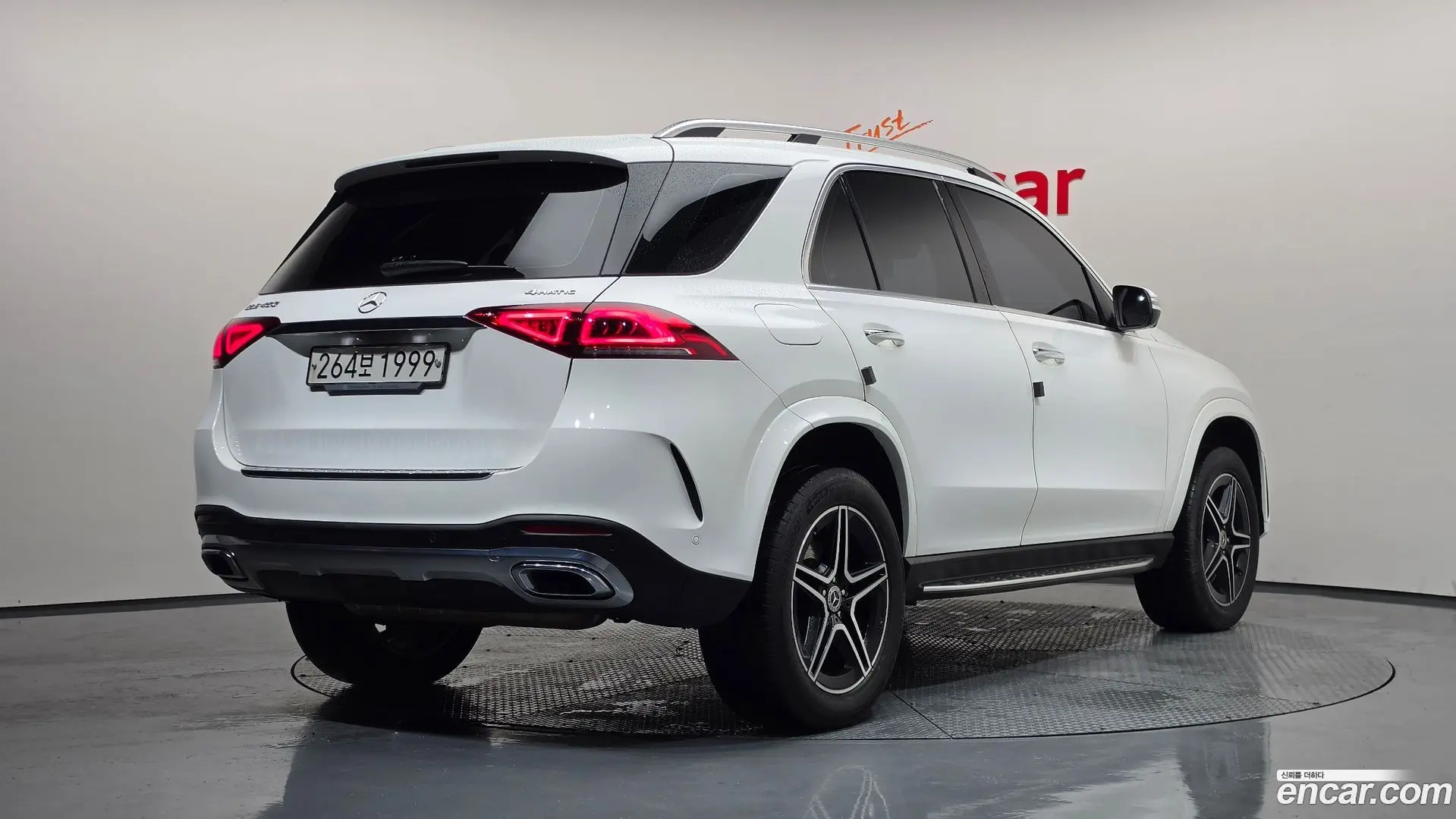 Main__Slider__Photo:GLE-Class Mercedes-Benz 2019.11-1