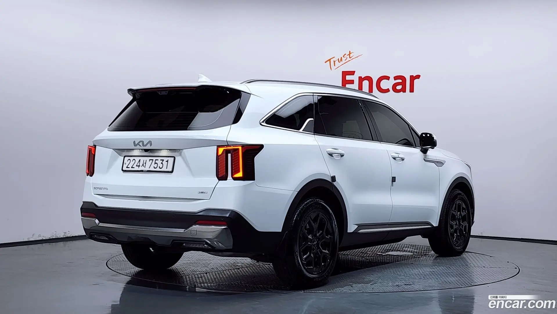 Main__Slider__Photo:Sorento Kia 2024.8-1