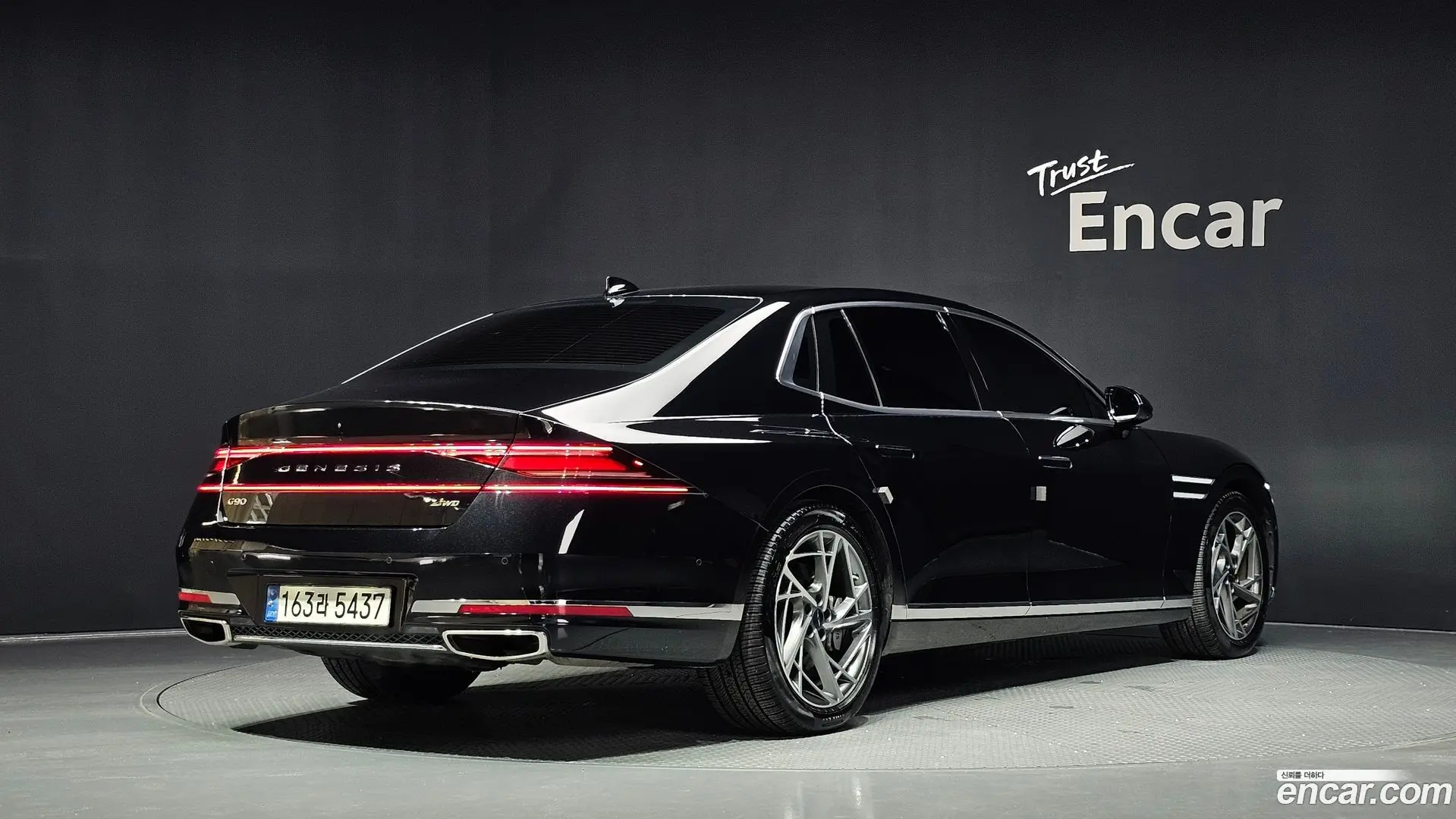 Main__Slider__Photo:G90 Genesis 2022.6-1