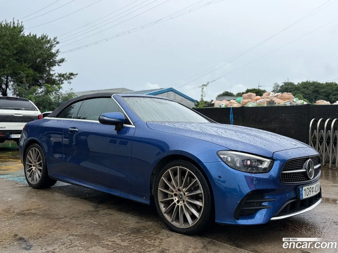 Main__Slider__Photo:E-Class Mercedes-Benz 2022.4-1