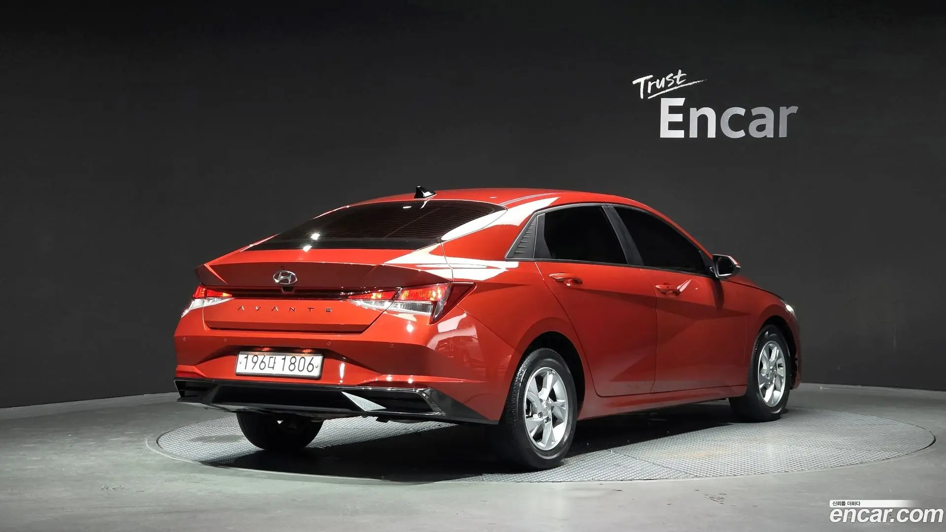 Main__Slider__Photo:AVANTE Hyundai 2021.10-1
