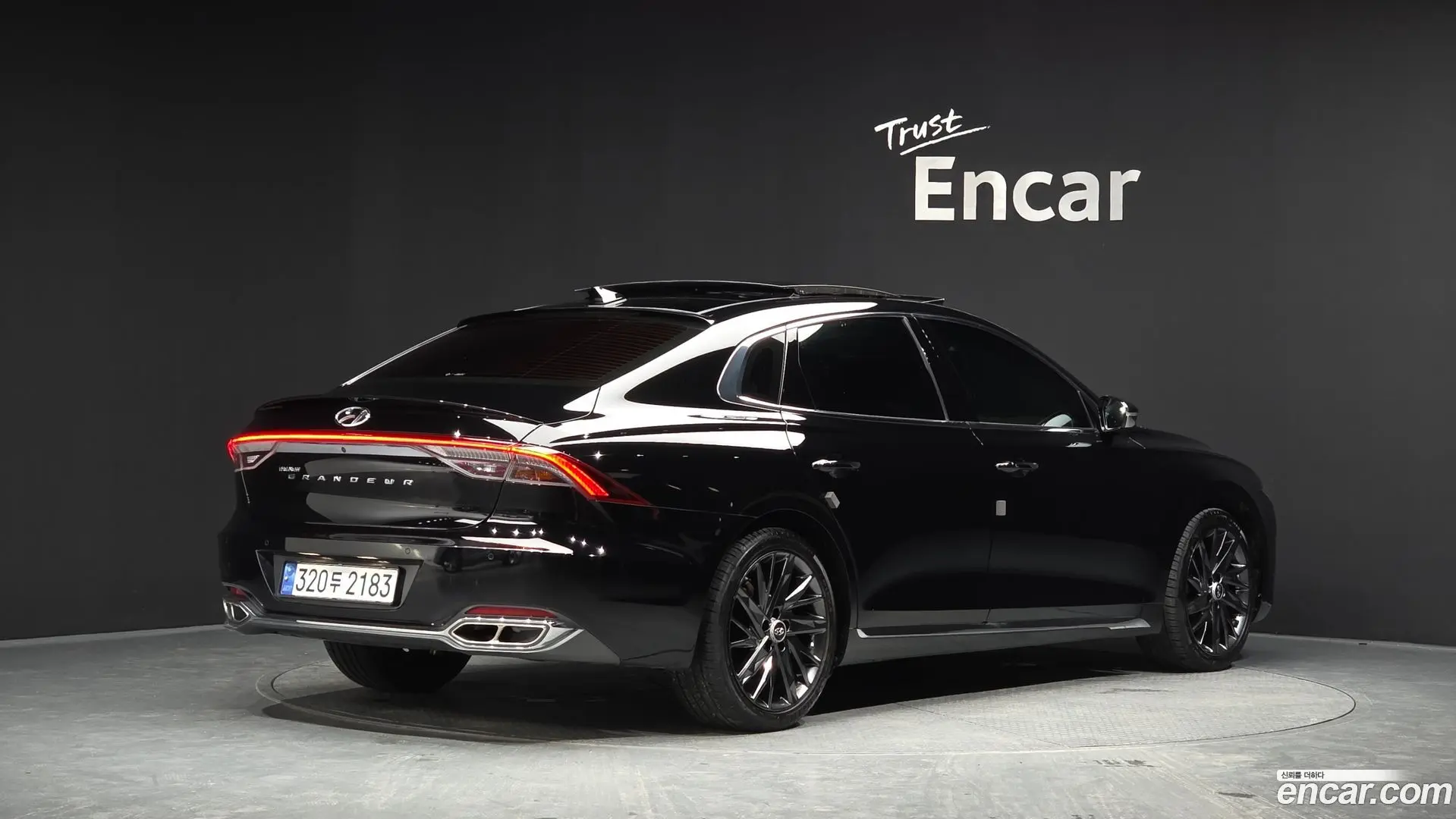 Main__Slider__Photo:Grandeur Hyundai 2020.5-1