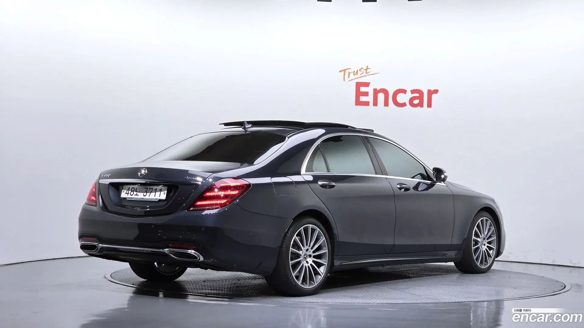 Main__Slider__Photo:S-Class Mercedes-Benz 2018.0-1