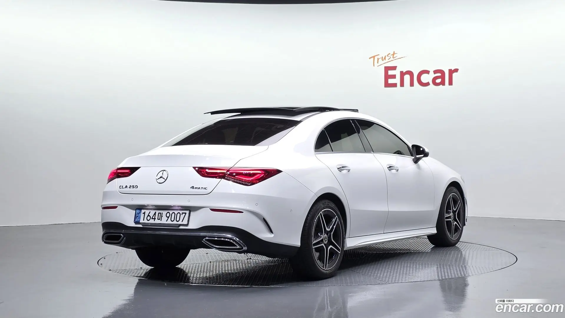 Main__Slider__Photo:CLA-Class Mercedes-Benz 2022.3-1