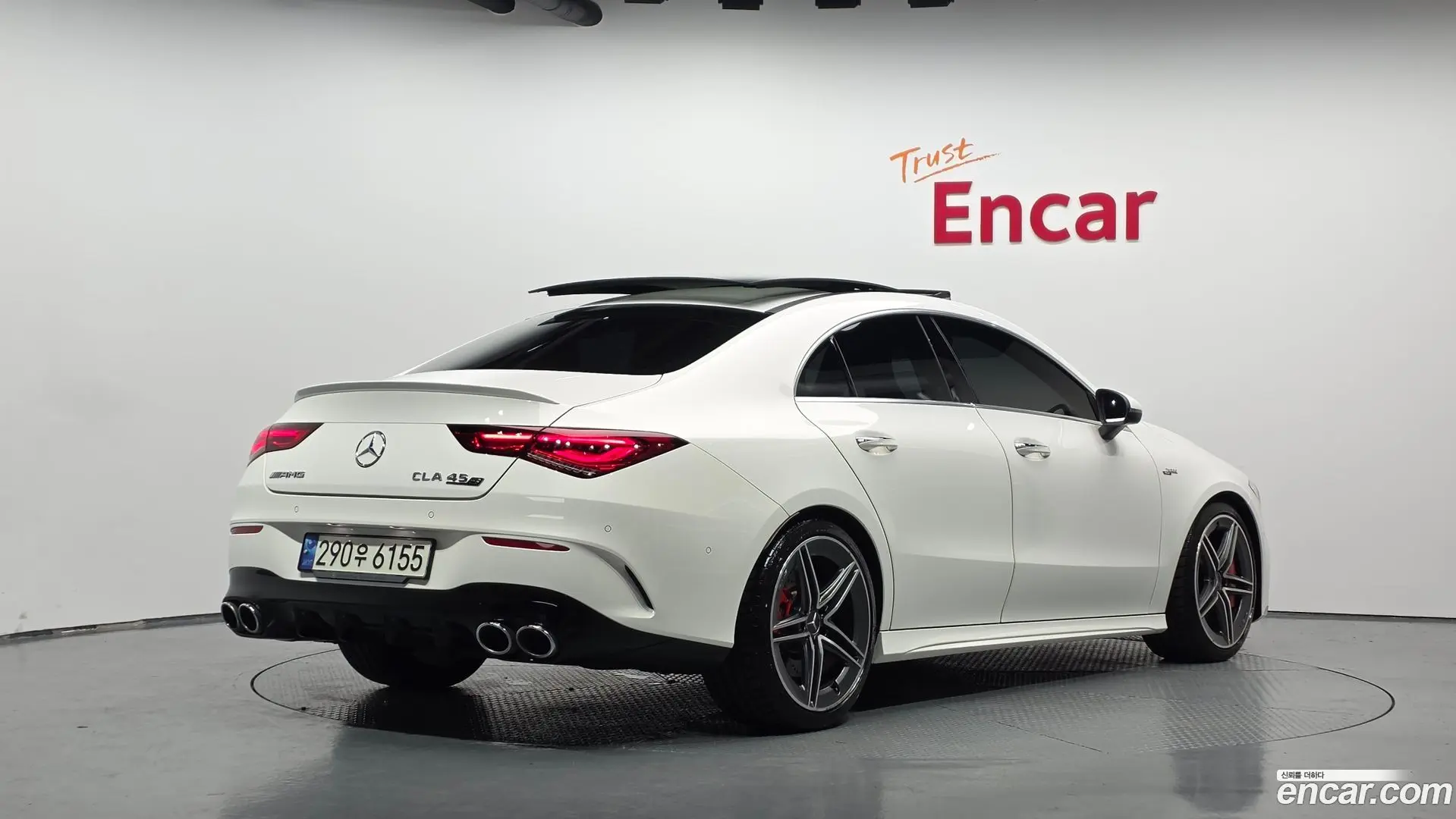 Main__Slider__Photo:CLA-Class Mercedes-Benz 2021.9-1