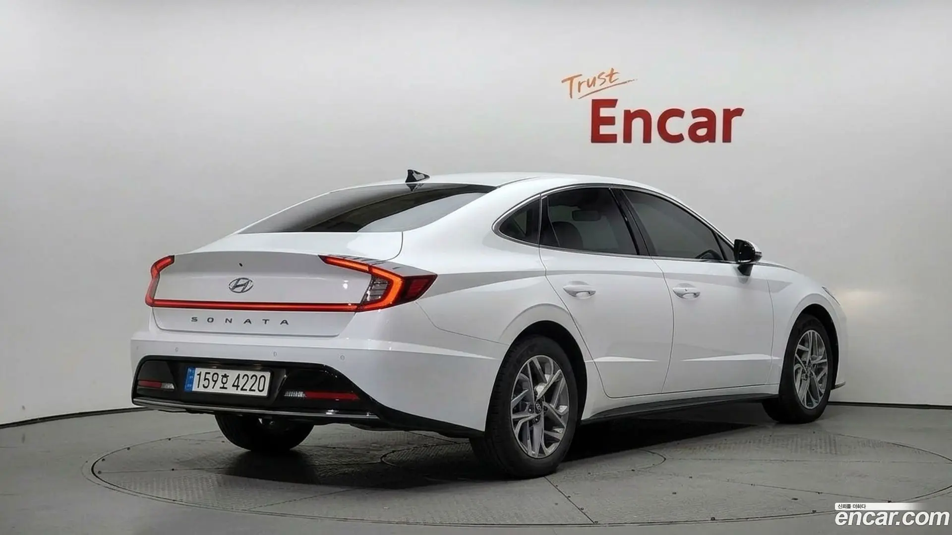Main__Slider__Photo:Sonata Hyundai 2022.6-1