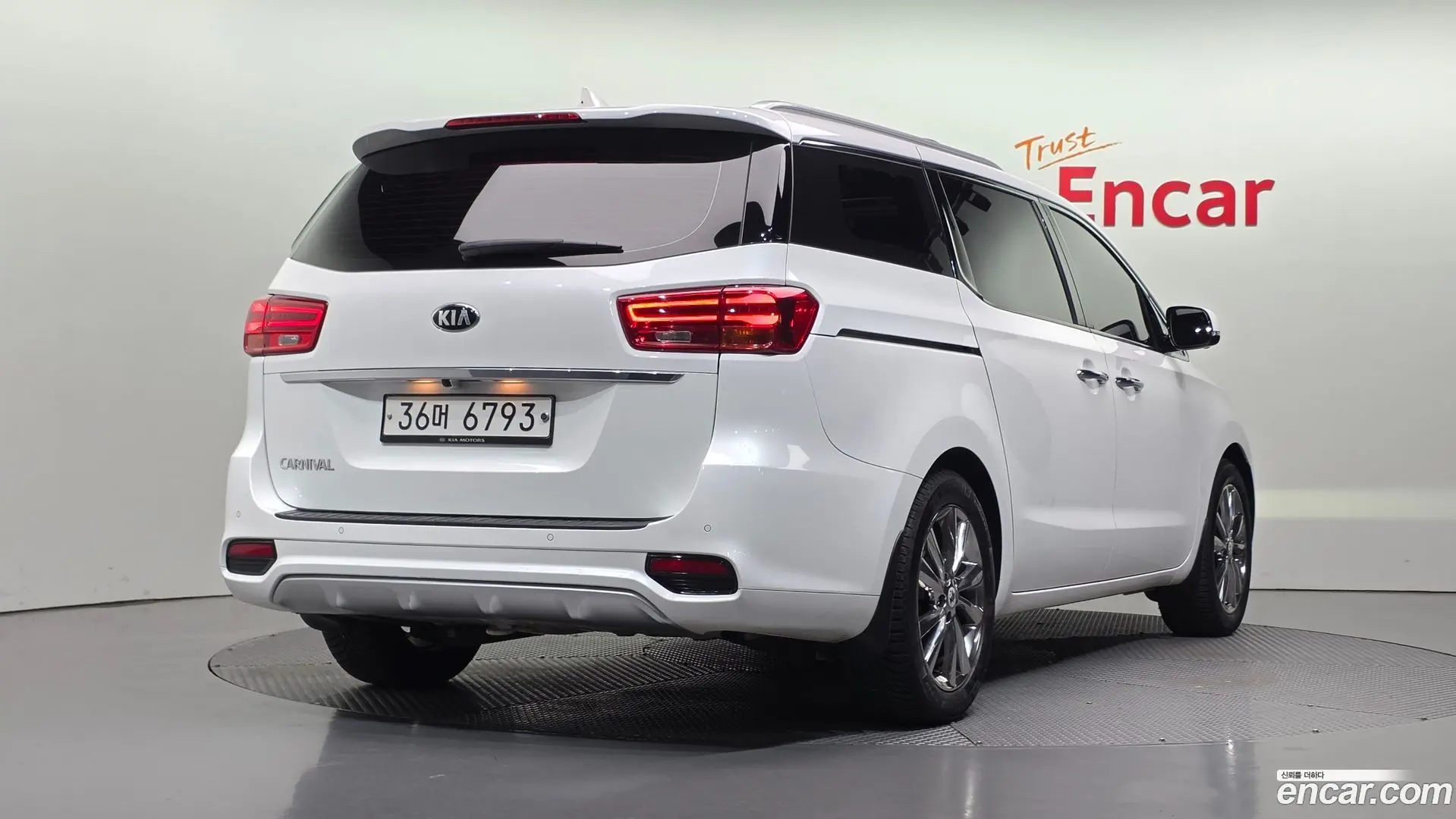 Main__Slider__Photo:Canival Kia 2018.10-1