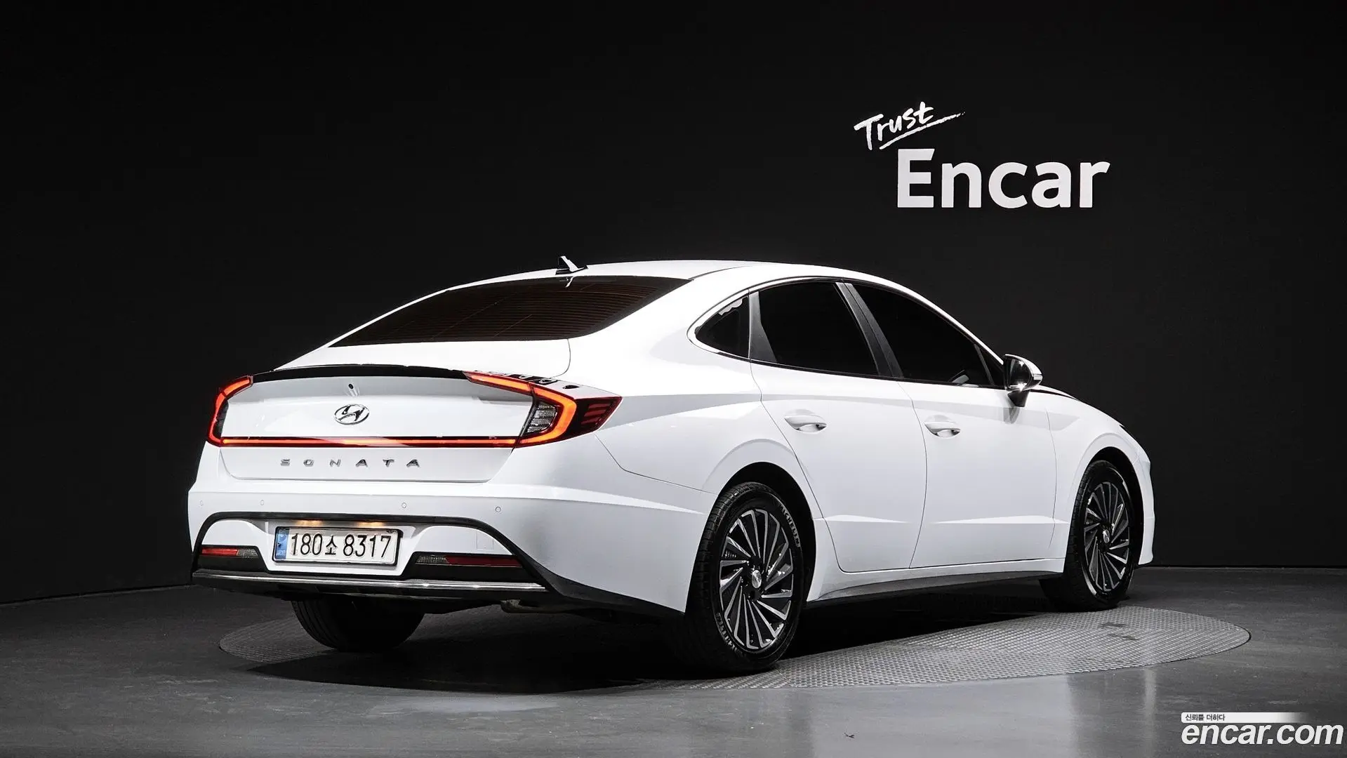 Main__Slider__Photo:Sonata Hyundai 2020.10-1