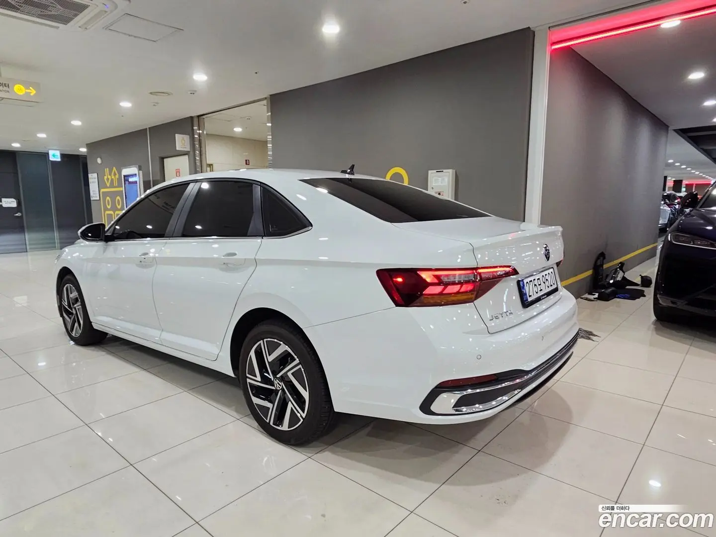 Main__Slider__Photo:Jetta Volkswagen 2023.11-1