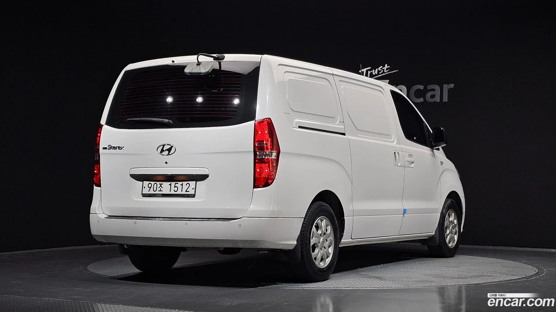 Main__Slider__Photo:Starex Hyundai 2015.2-1